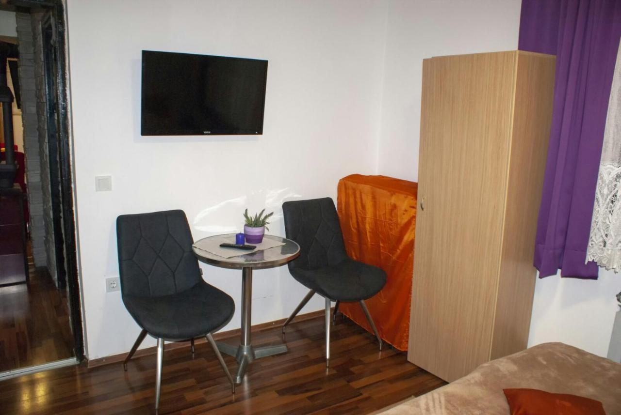 Villa Kuca Za Odmor 6N à Gornje Jesenje Extérieur photo