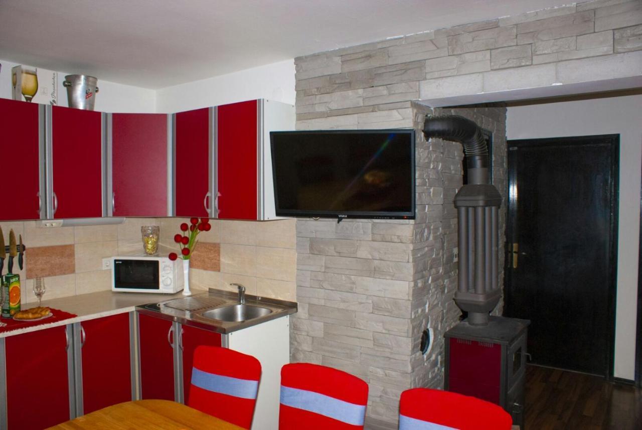 Villa Kuca Za Odmor 6N à Gornje Jesenje Extérieur photo